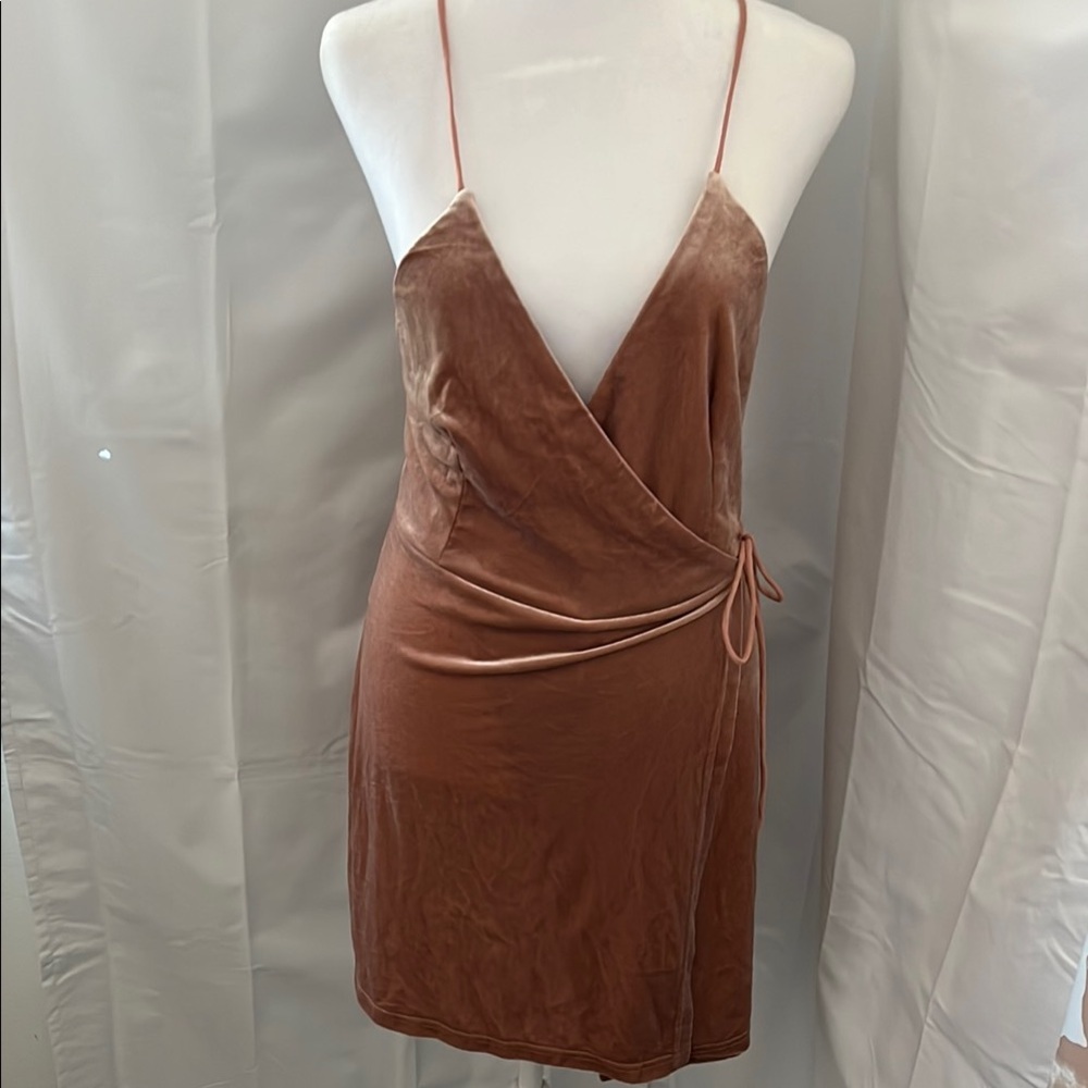 Showpo Velvet Wrap Dress - Dusty Pink Size 12 NWT